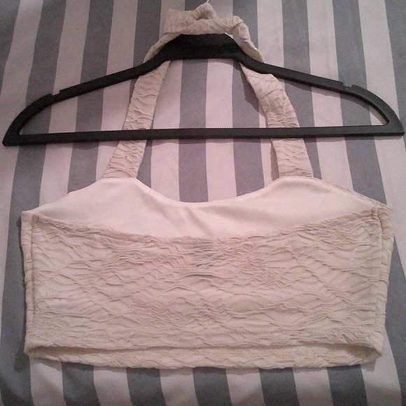 Shein Cross wrap halter top - Picture 2 of 2